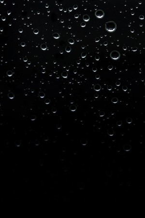 zachtjes tikt de regen 